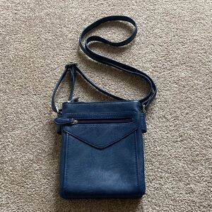 Elegant Blue Crossbody Bag